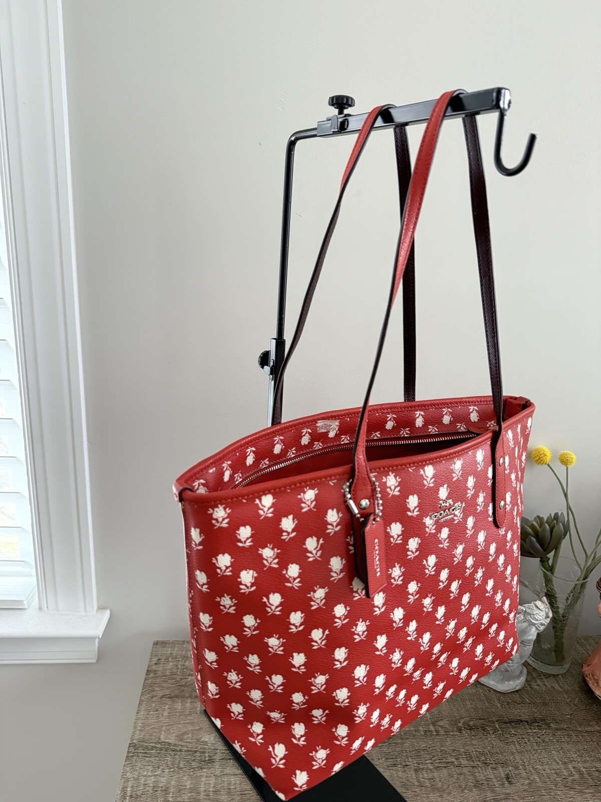 NWT Coach CITY ZIP TOTE IN CARMINE MULTI FLORAL PRINT COATED CANVAS F38161