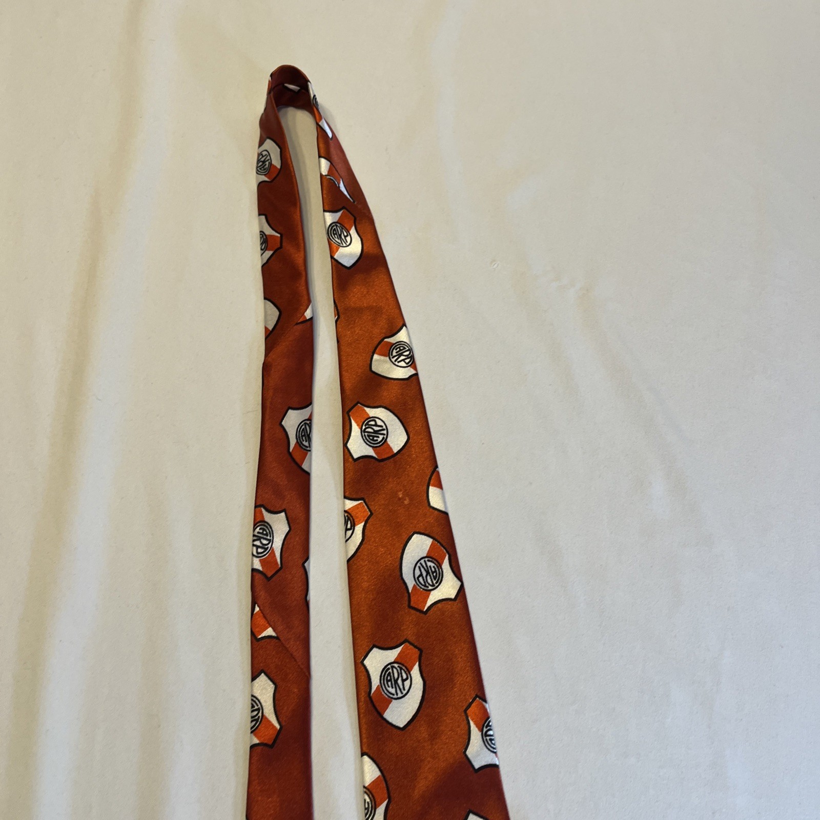 Necktie Argentina River Plate Futbol Soccer Hand Made Tie 56 x 3.5 Inches