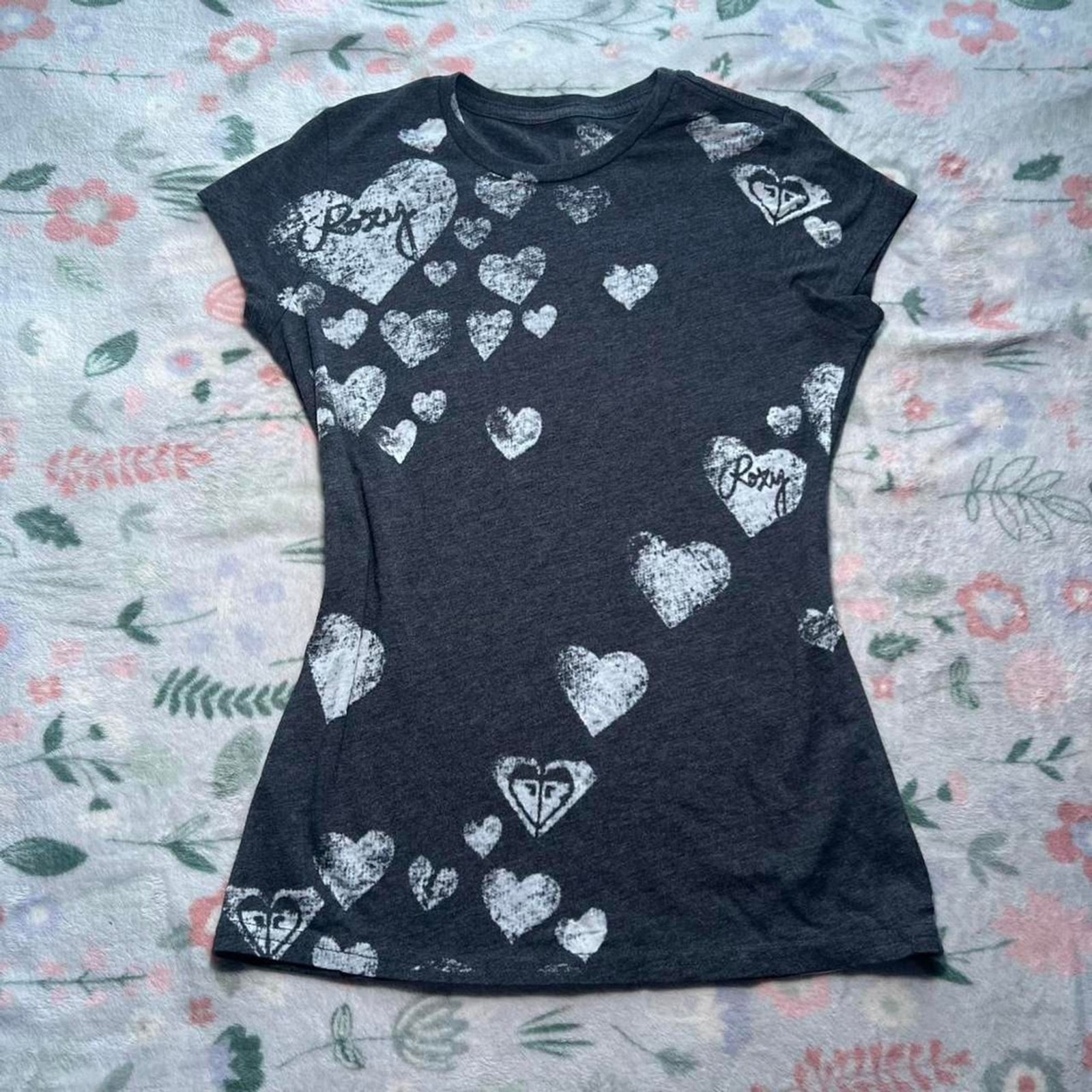 Vintage Y2K Roxy Baby Tee S – McBling Surfer Heart Logo Mall Grunge 2000s Retro