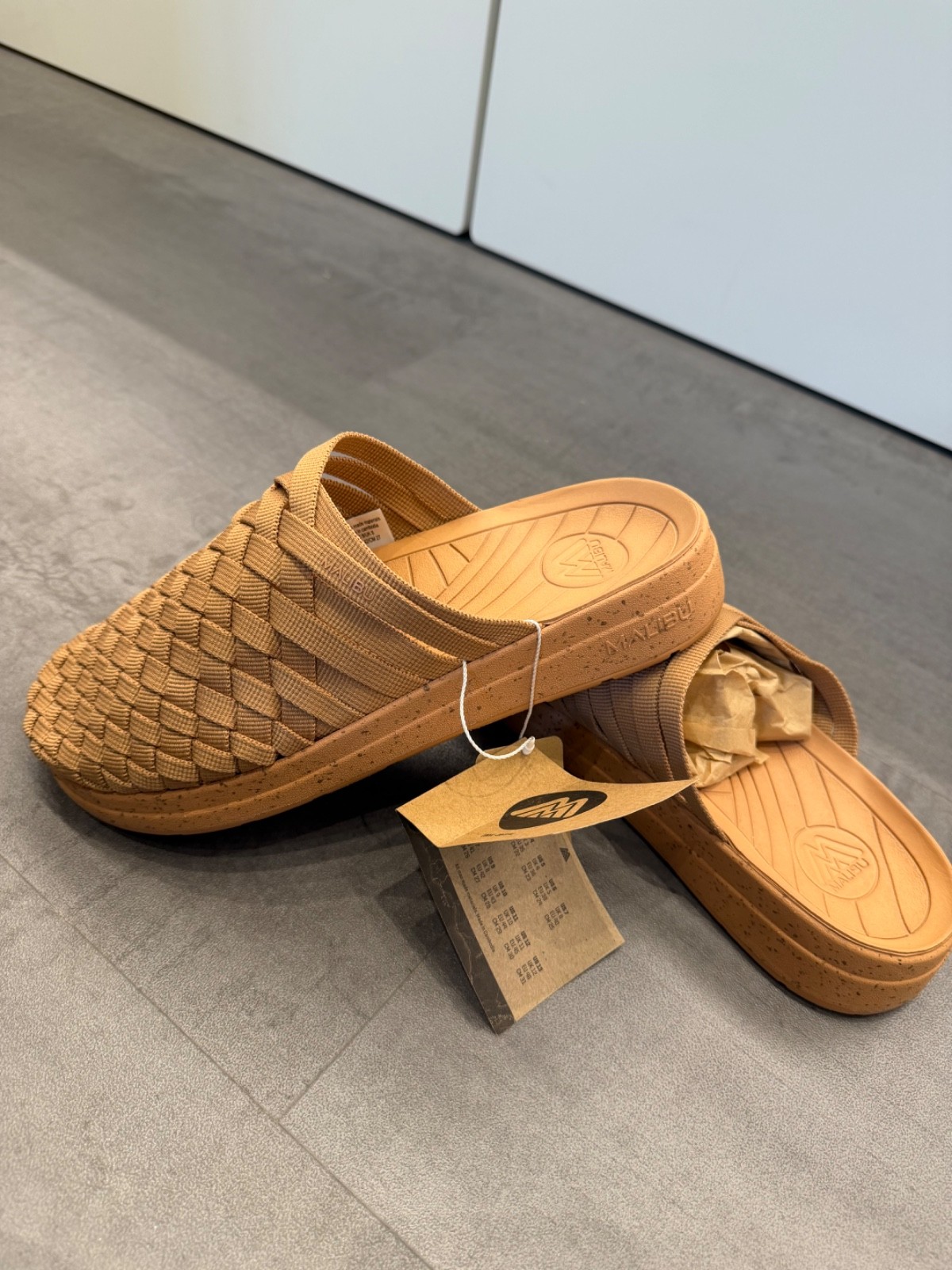 Men’s Malibu Sandals Colony Nylon EVA Rubber Woven Sandal Tan / Tan (Brand New)
