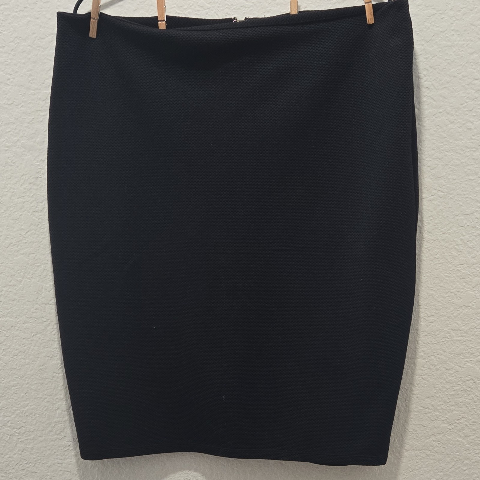 Mossimo Women’s Black Pencil Skirt XL Knee Length Stretch Knit Back Zip