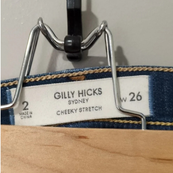 Gilly Hicks Vintage Dark Blue Rolled Hem Denim Shorts 26 2