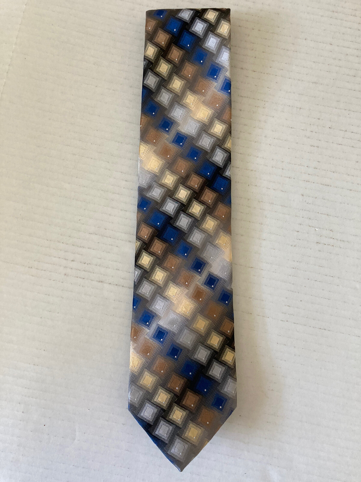 Van Heusen Men’s Necktie Tie Silk Brown Blue Tan Gray Geometric