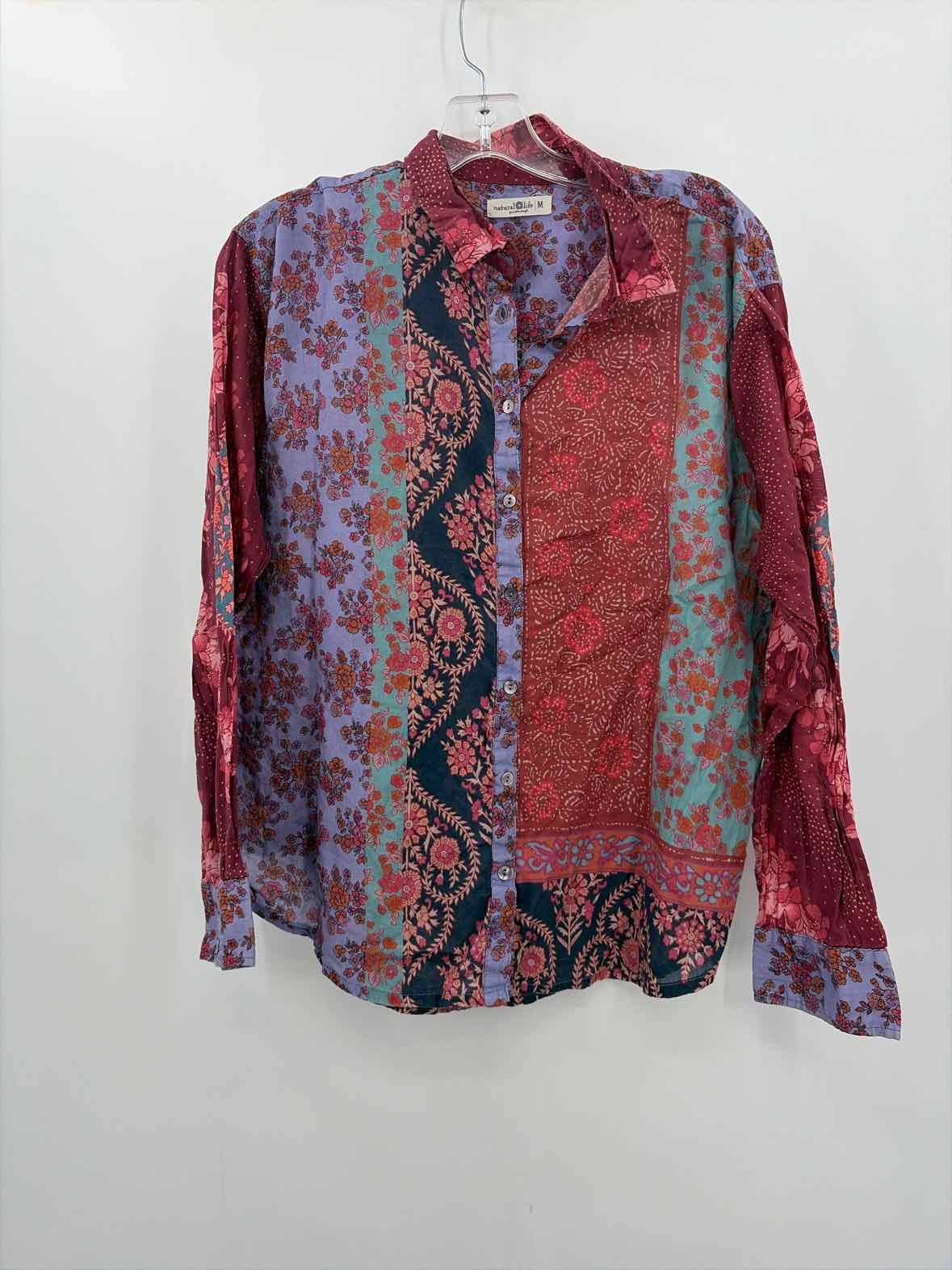 Pre-Owned Natural Life Purple Size Medium Floral Button Down