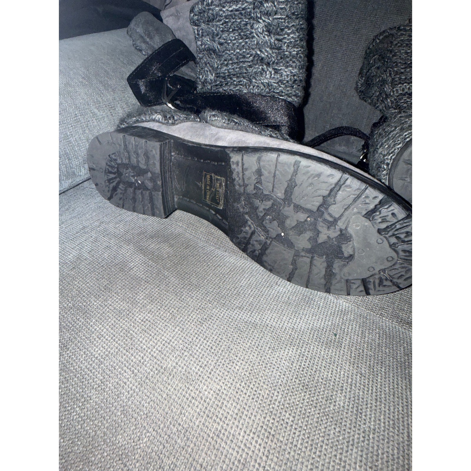 Muk Luks Knit Cuff Boots Womens 7 Grey Cable Knit Ribbon Lug Sole Mid Calf