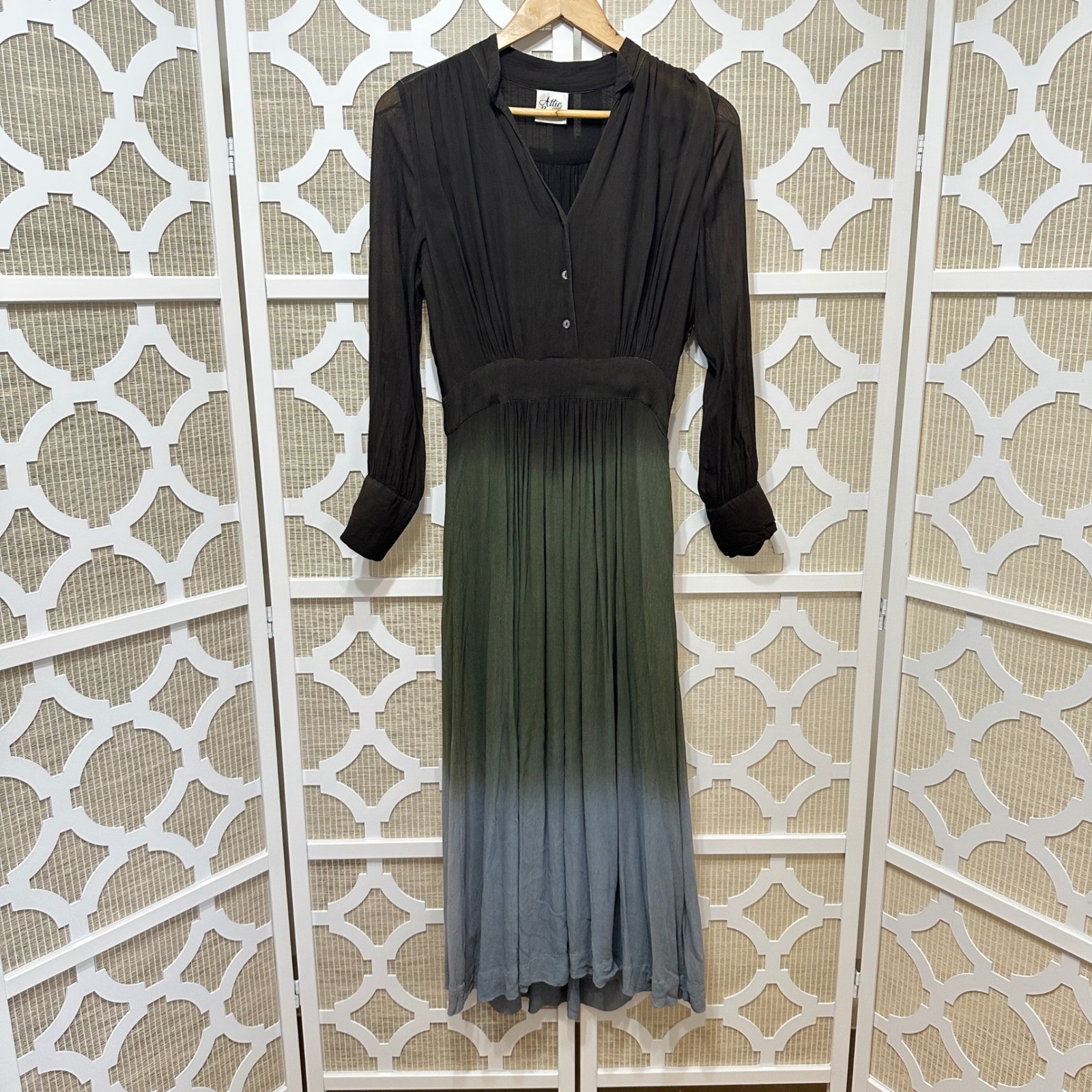Attic and Barn Ombre Chiffon Maxi Dress Womens 42 (10) Pleated Boho Flowy *Flaw