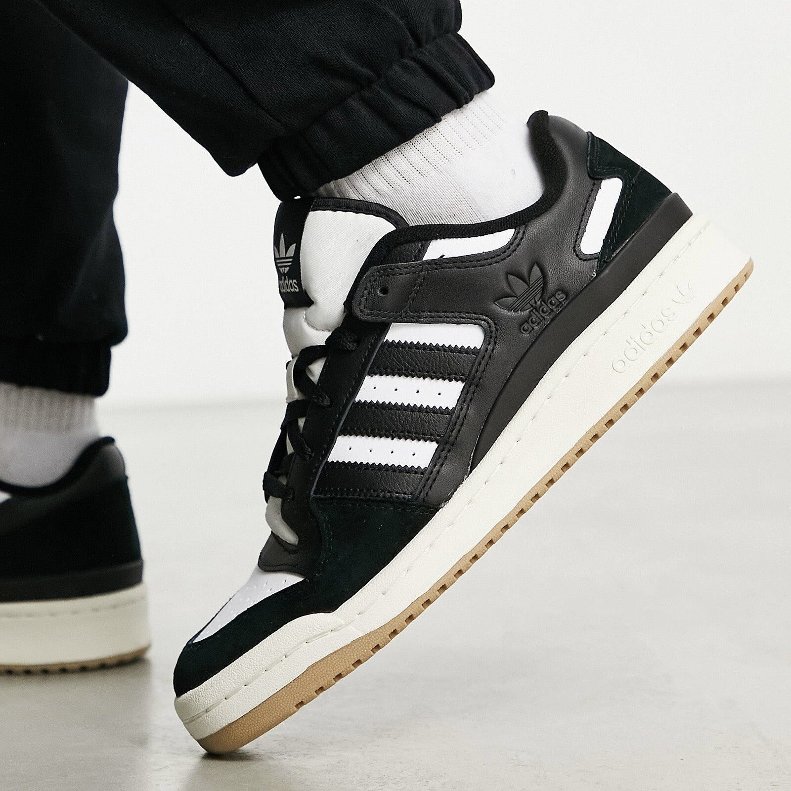Adidas Originals Forum Low Men’s Sneaker Basketball Shoe Athletic Trainers #857