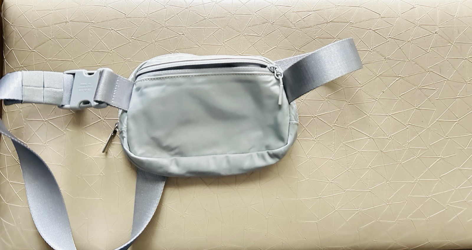 Lululemon Everywhere Belt Bag (Unisex)