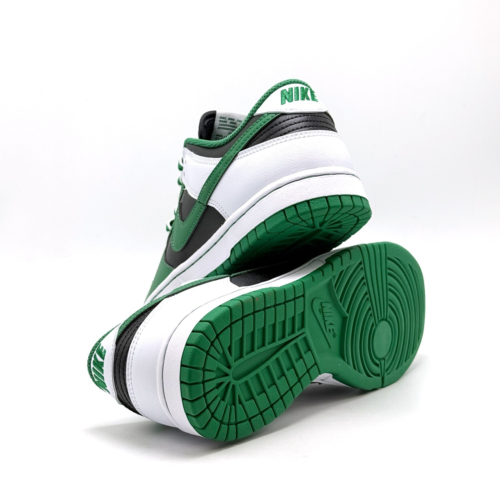 *NEW* MEN Nike Dunk Low Retro BLACK / WHITE / CLOVER (IV2706 011) 👍