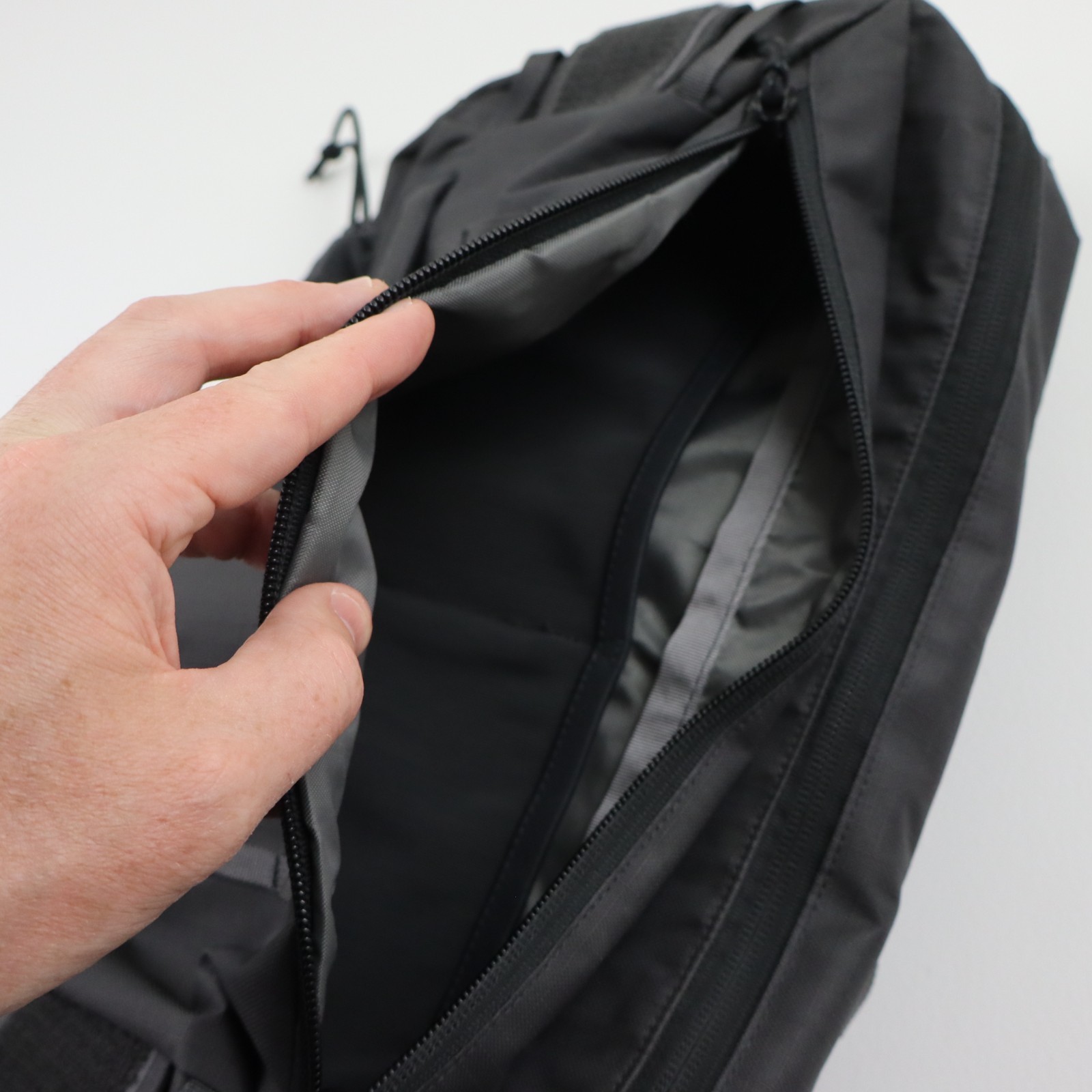 Patagonia Stealth 10L Sling Backpack Black Fly Fishing Bag Outdoor Shoulder Pack