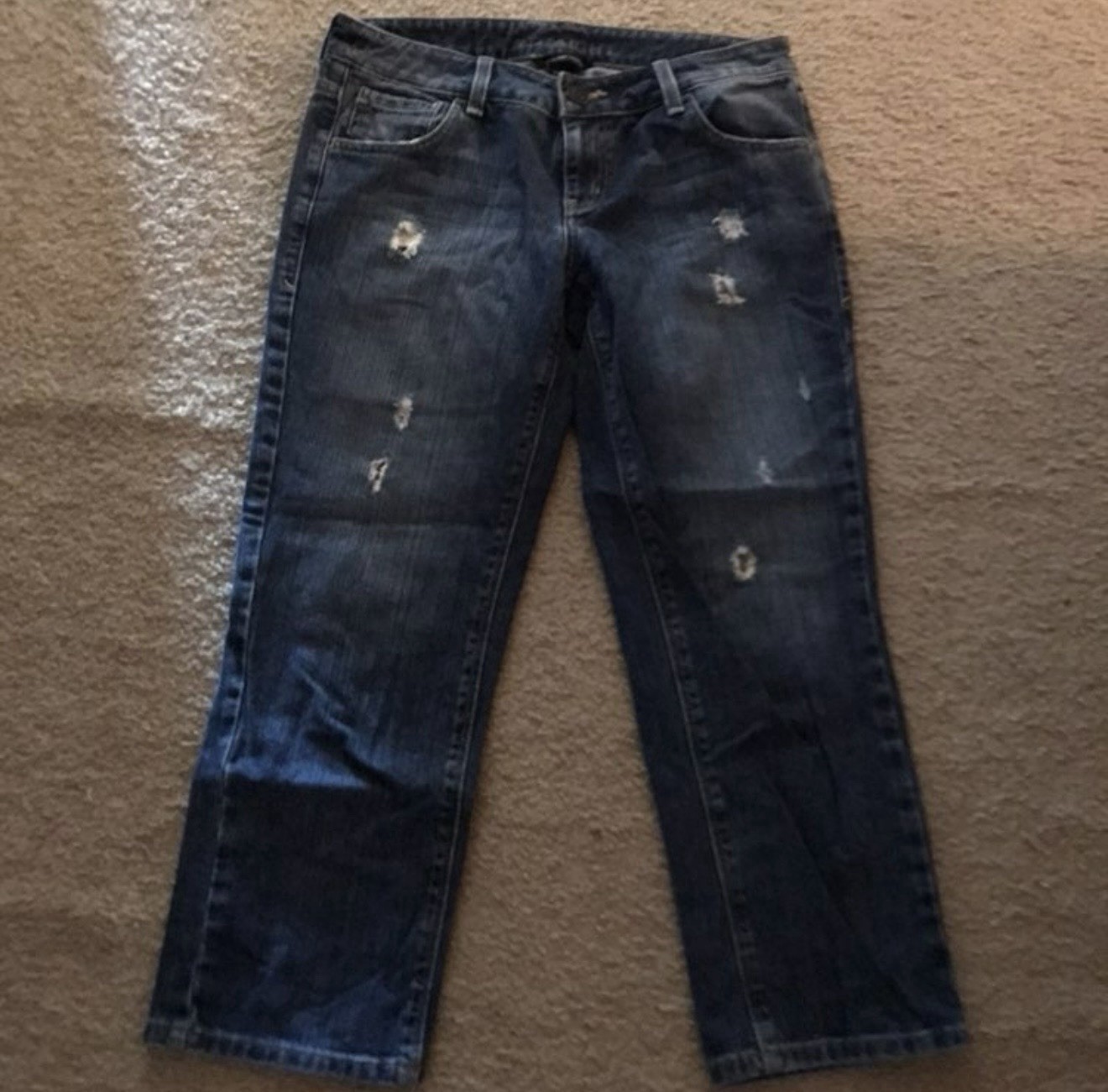 New York & Company Straight Leg Capris Blue Distressed Denim 100% Cotton Sz 2
