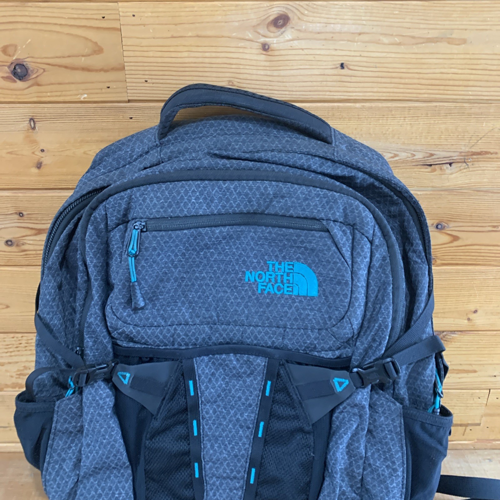 North Face Recon Backpack Mens Large FlexVent Laptop Hiking School Bag