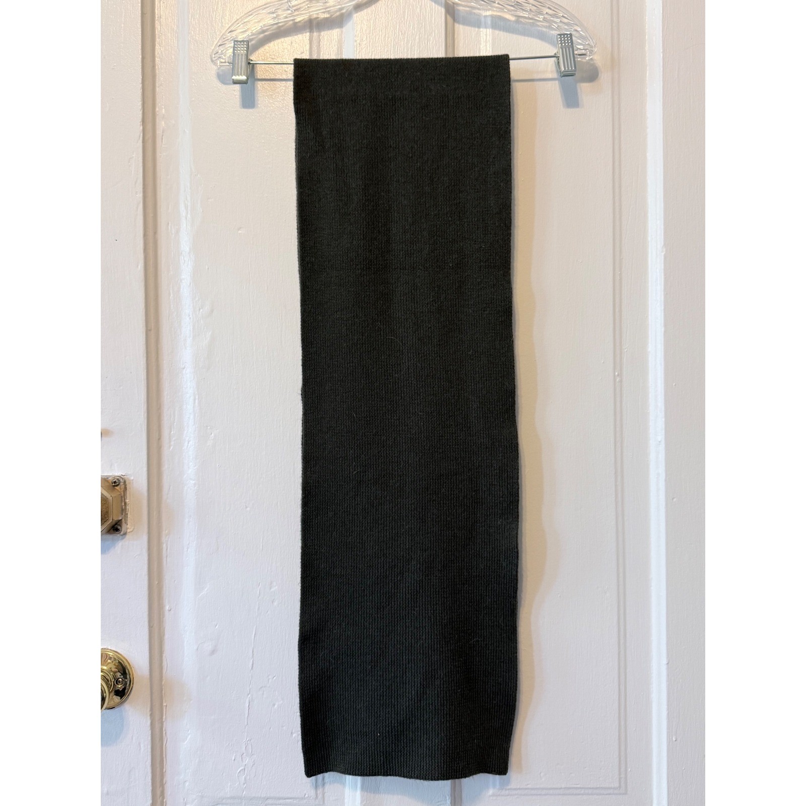 Banana Republic Extra Fine Italian Merino Wool Scarf Charcoal Grey Ribbed Knit