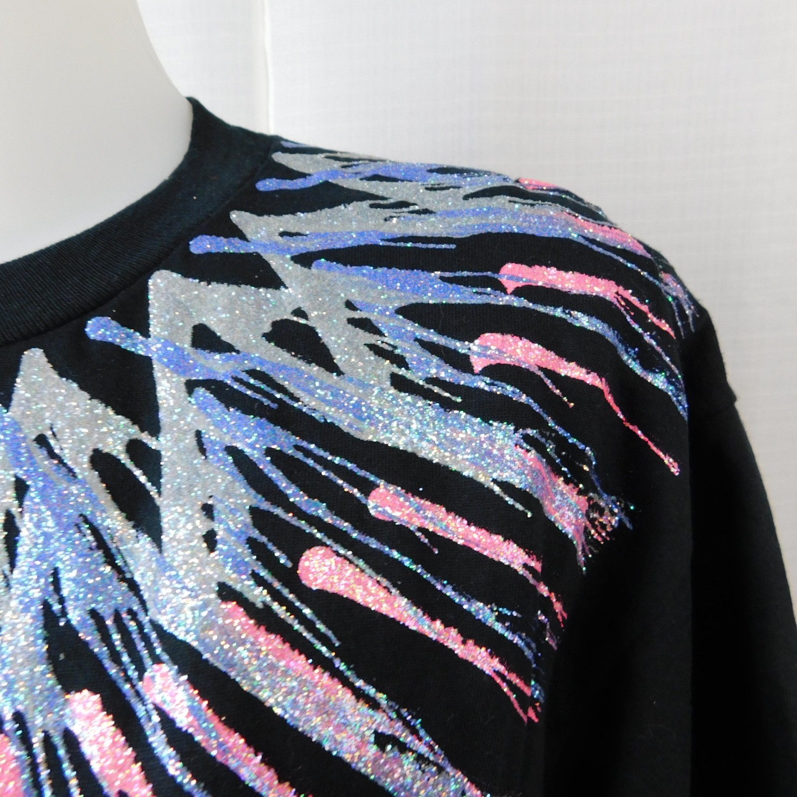 Vintage Metallic Glitter Puff Paint Abstract 90s T-Shirt Black Large #A161