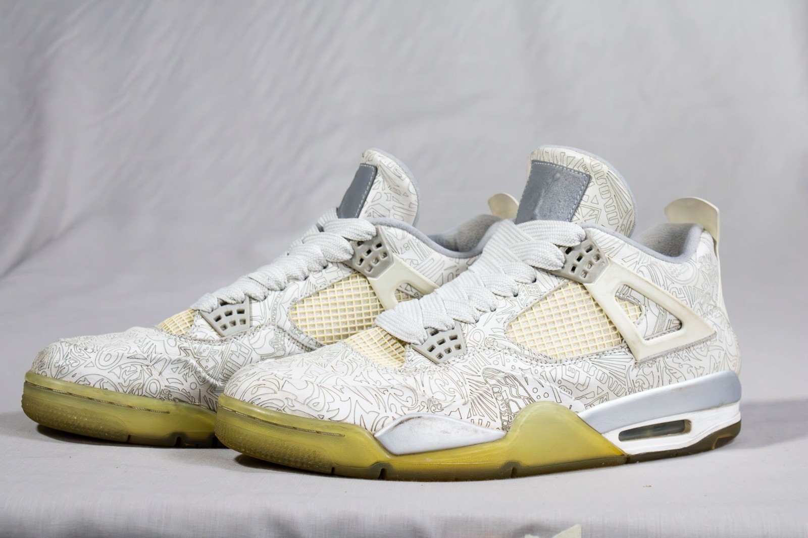 Nike Air Jordan 4 Retro Laser 30th Anniversary size 11 relaced good condition