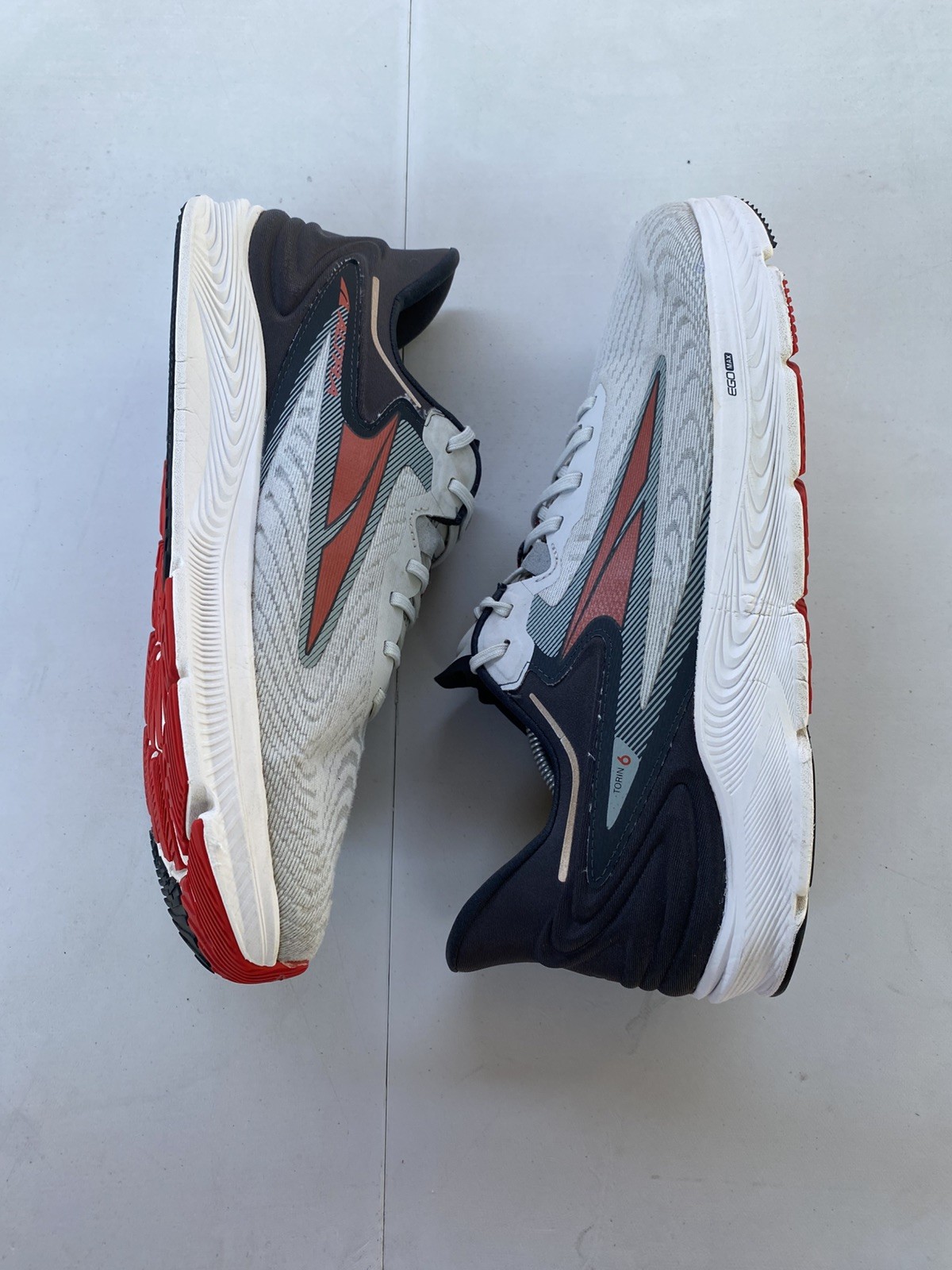 Altra Torin 6 Running Shoes Mens Size 12 Wide Gray Red Zero Drop AL0A7R6F264