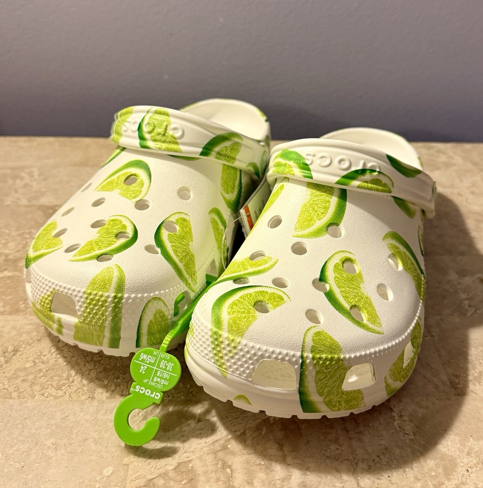 Authentic Crocs Comfort Classic Clogs Size: Men 5 /Women 7 White Lime Print New