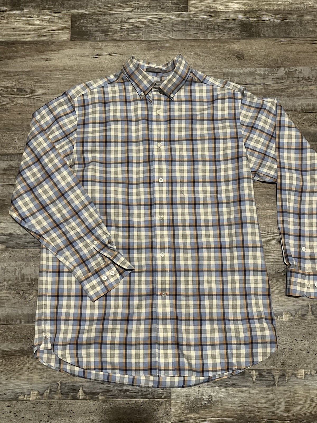 Daniel Cremieux Signature Collection Button Down No Iron Blue Plaid Shirt. Sz M