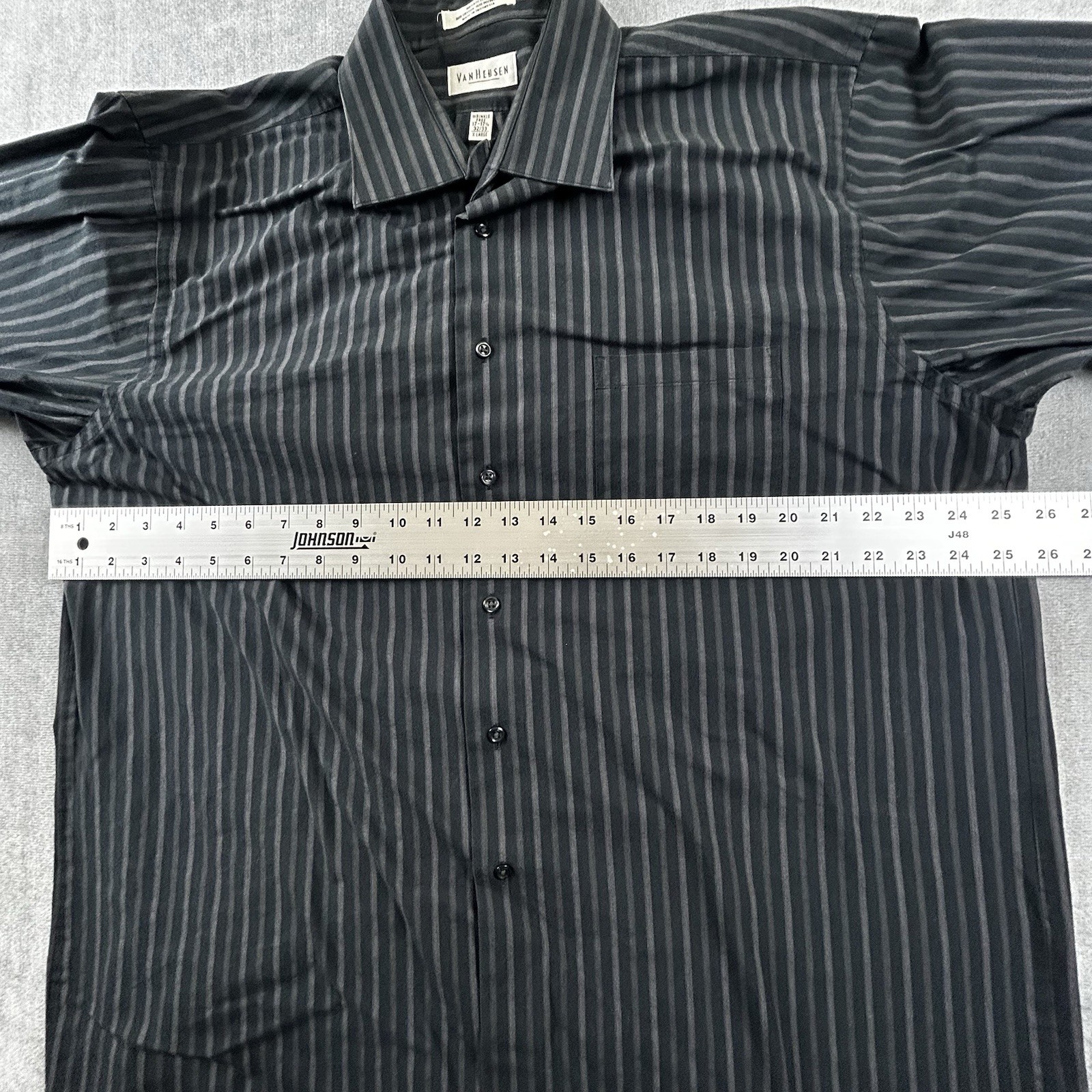 Van Heusen Broadcloth Shirt Mens 17-17.5 32/33 Black Stripe Long Sleeve Button
