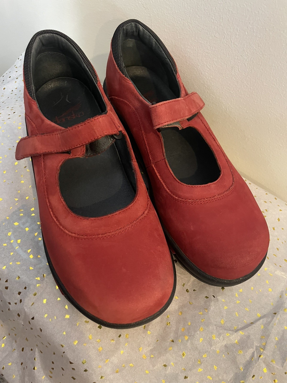 Dansko Women Red Mary Jane Comfort Shoe Size US 7.5/8 EU 38 Suede