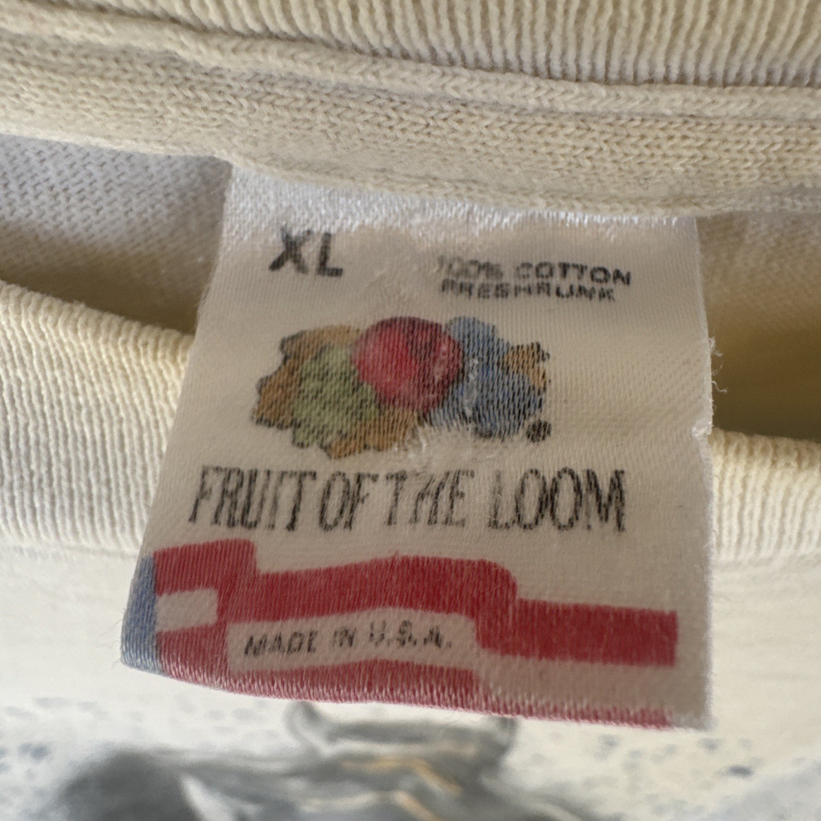 Vintage 80`s BATMAN Movie T Shirt 1989 Fruit Of The Loom Tag Size XL Made in USA