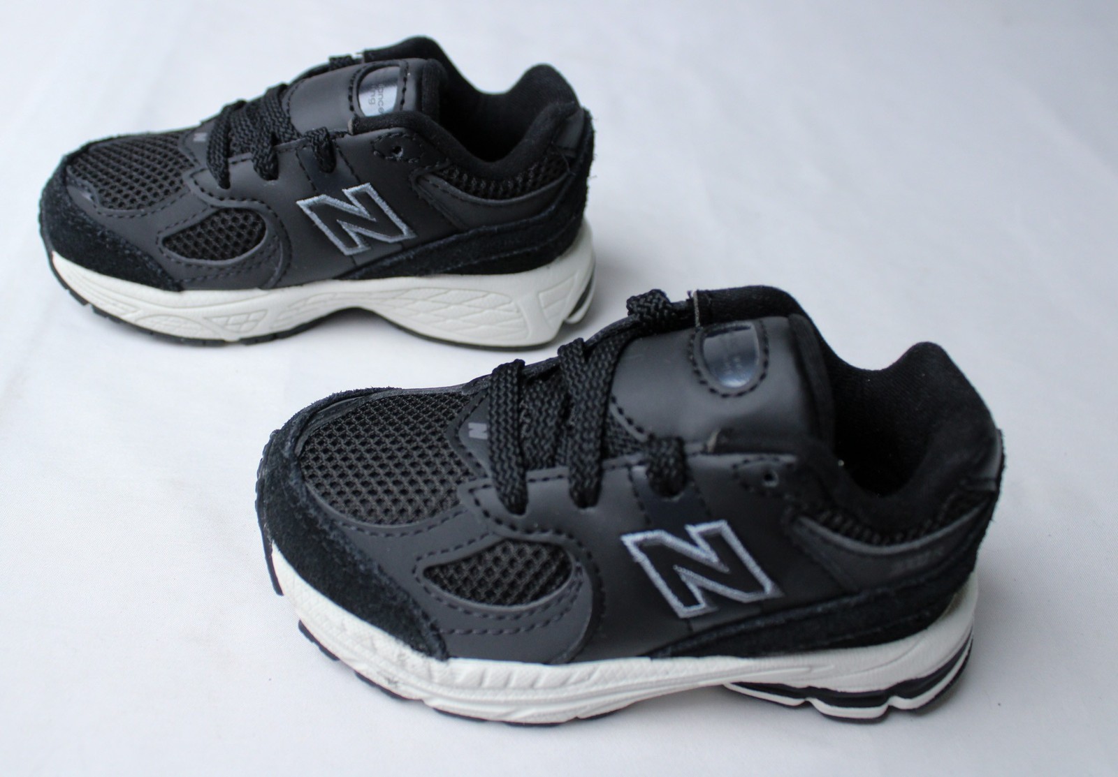 New Balance Unisex Toddler’s 2002R Lace Sneakers JL3 Black Size US:6 UK:5.5