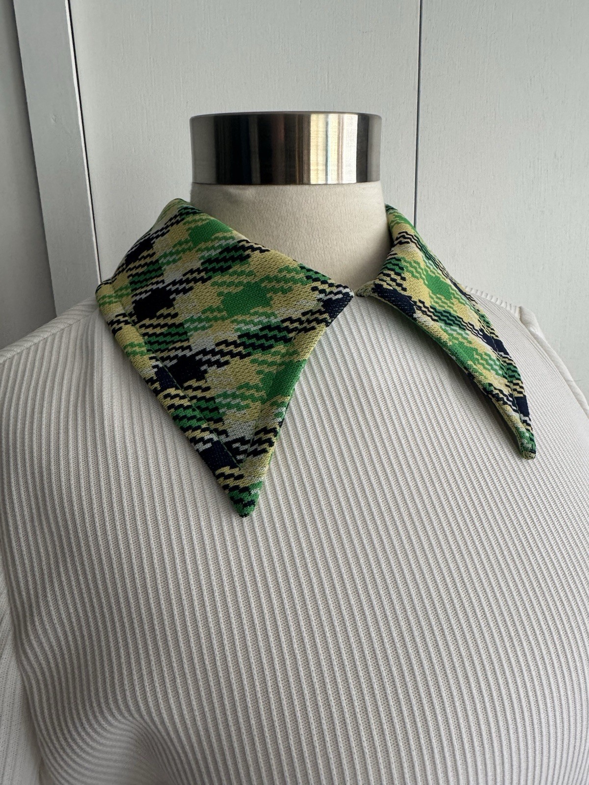 Vintage 1960s Suit Set With Dagger Plaid Collar Matching Plaid Skirt Polyester