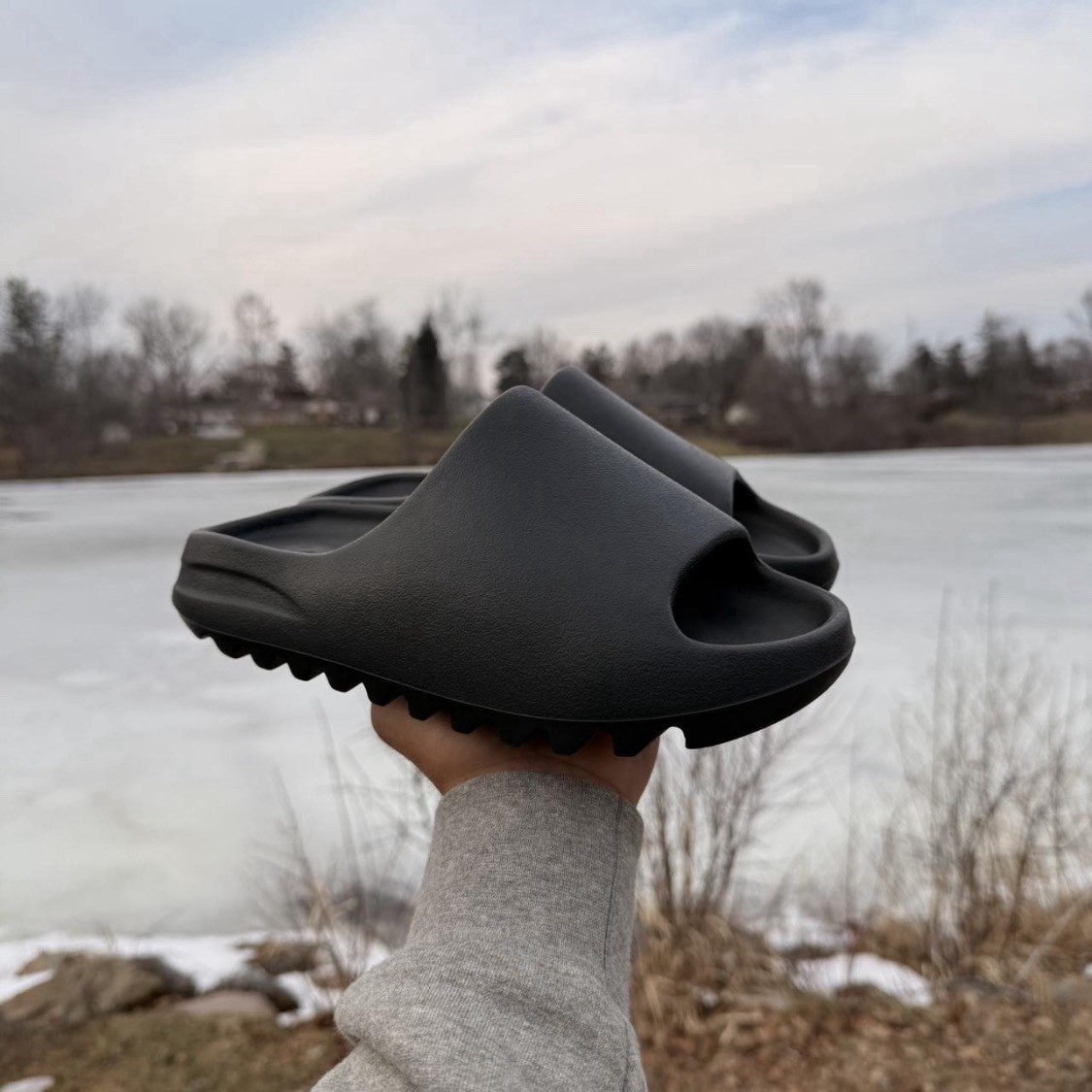 adidas Yeezy Slide Black (2022/2023 Restock) FZ5897 Men’s Size 6-10 New