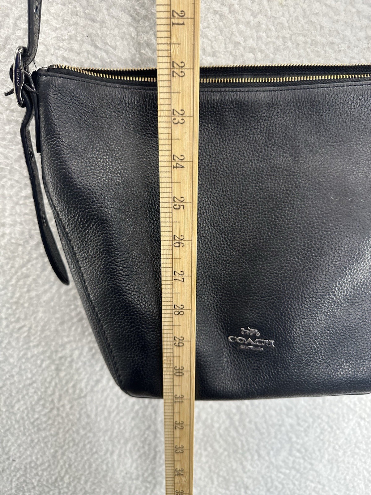 Coach Dufflette Leather Crossbody Bag Black Purse Strap Metallic 21377 Preowned