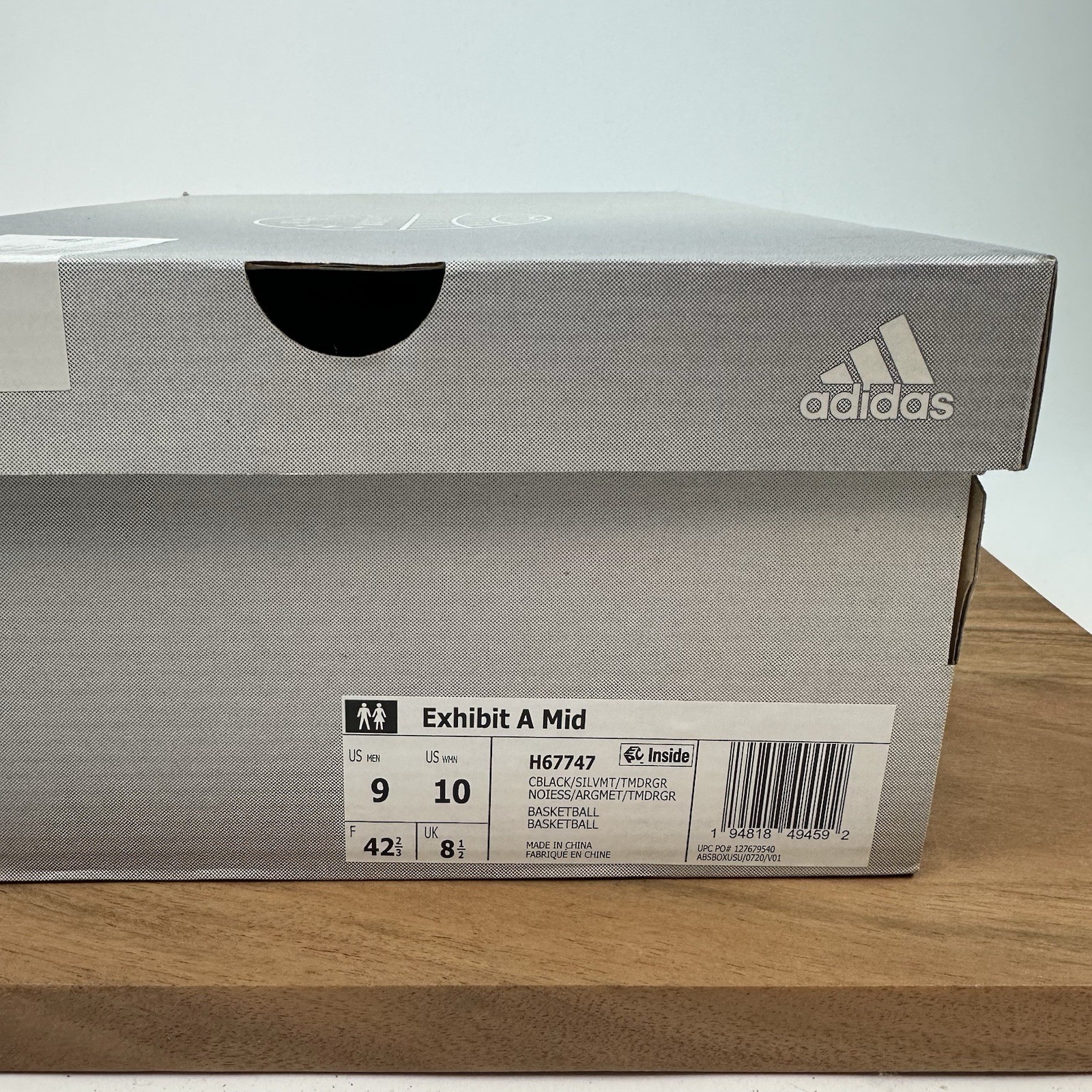 New NWB Mens Adidas Exhibit A Mid Black Basketball Shoes Sneakers Size 9 M