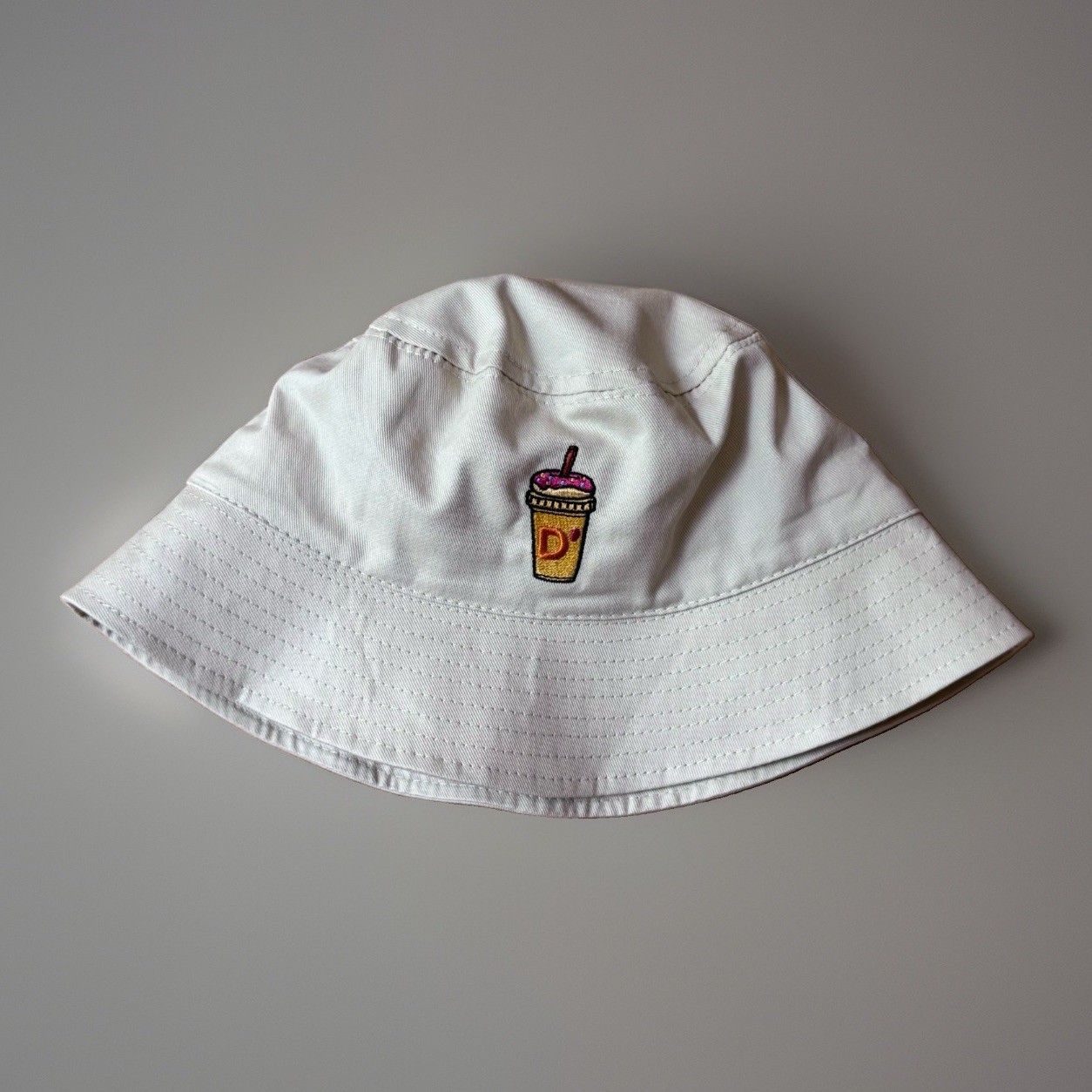 2026 DUNKIN DONUTS TWILL BEIGE BUCKET HAT ICED COFFEE DONUT EMBROIDERED UNISEX