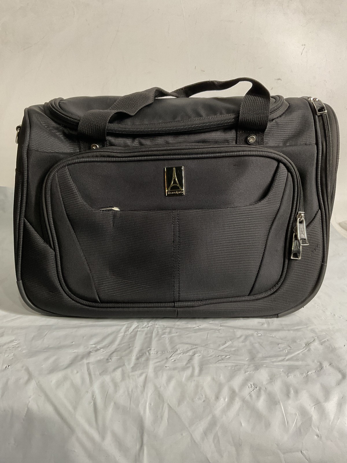 Travelpro Maxlite 5 Softside Lightweight Underseat Tote, Black 18 Inch U22