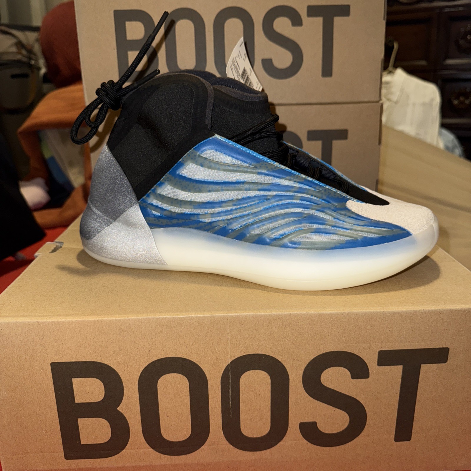 Size 8 1/2 – Adidas Yeezy Quantum Frozen Blue