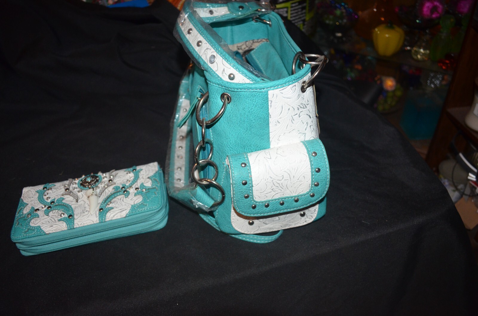 Cowgirl Trendy Purse & Wallet Gun Conceal Purse New Turquoise and White