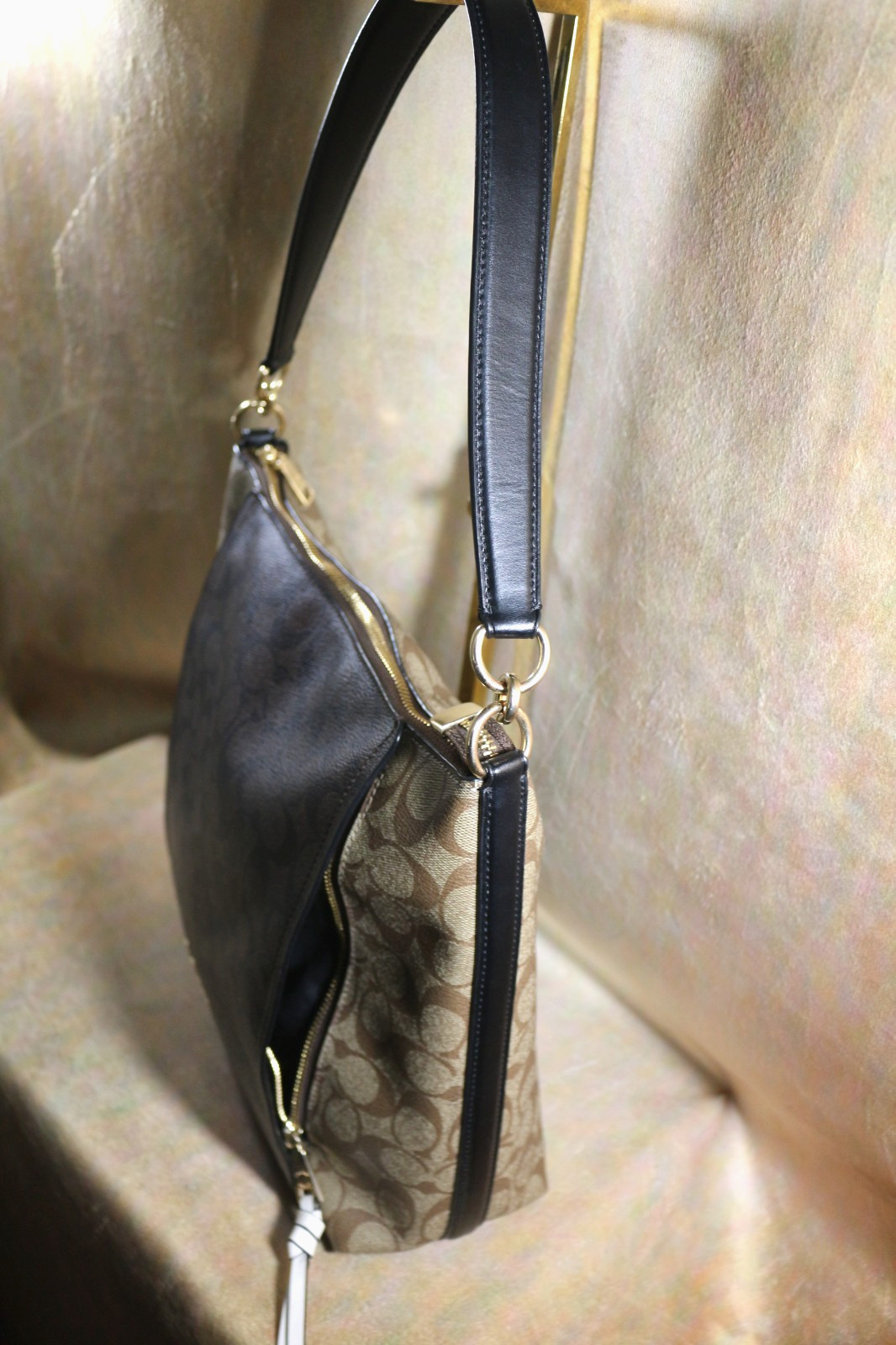 COACH SLIMLINE SIGNATURE C, LT & DK BROWN, BLACK ACCENTS, TWO SIDE ZIPPERS