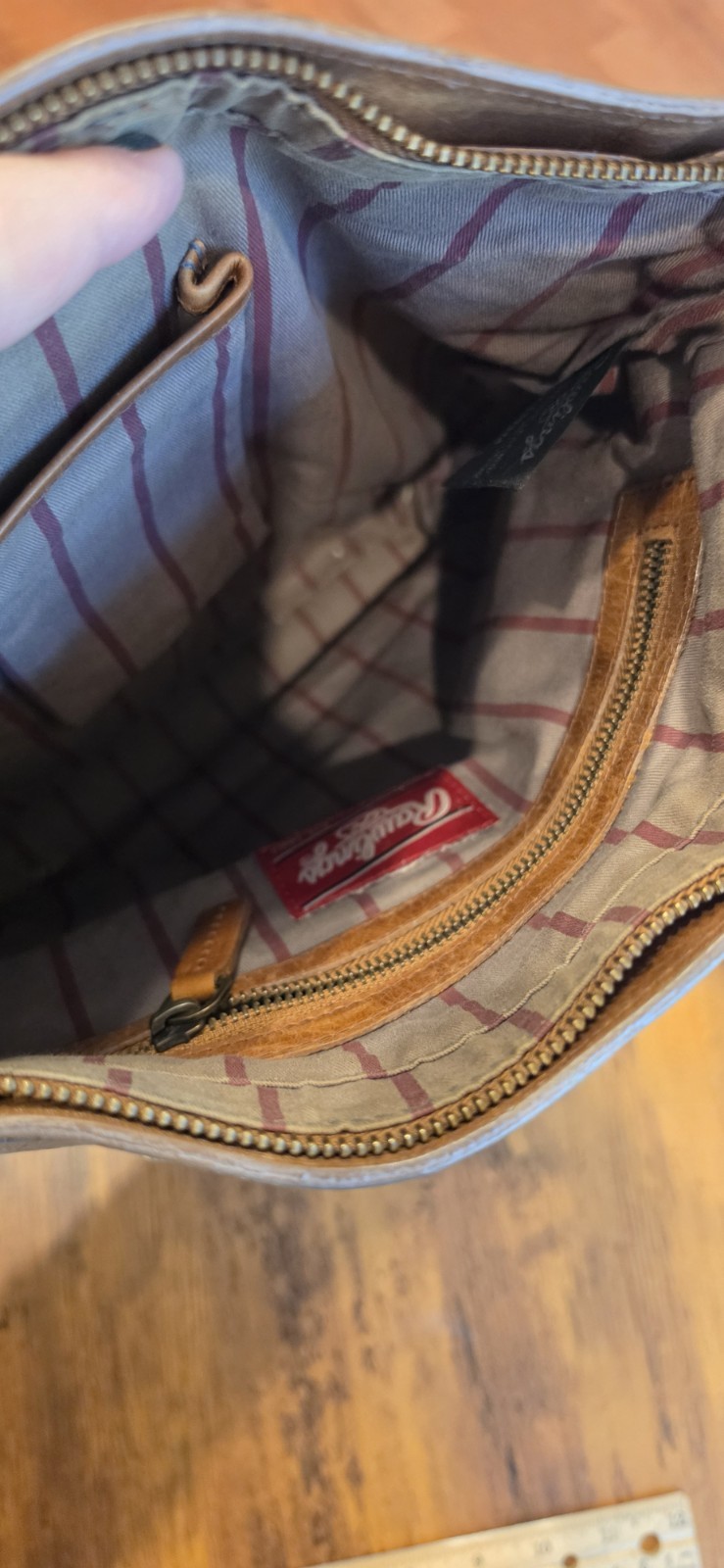 Rawlings Brown Distressed Crossbody Bag Zip Adjustable Strap Pockets Lined