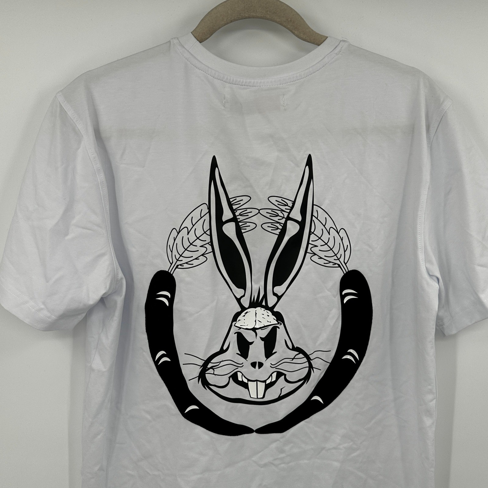Mens Looney Tunes Bugs Bunny Graphic T Shirt White Size Medium What’s Up Doc