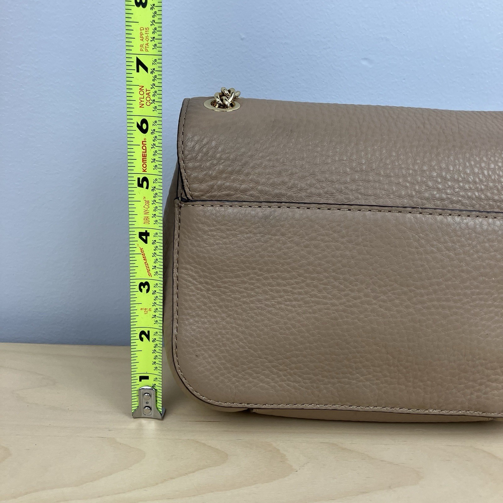 Michael Kors Sloan Tan Pebbled Crossbody Bag Small Turn Lock Chain Strap Gold