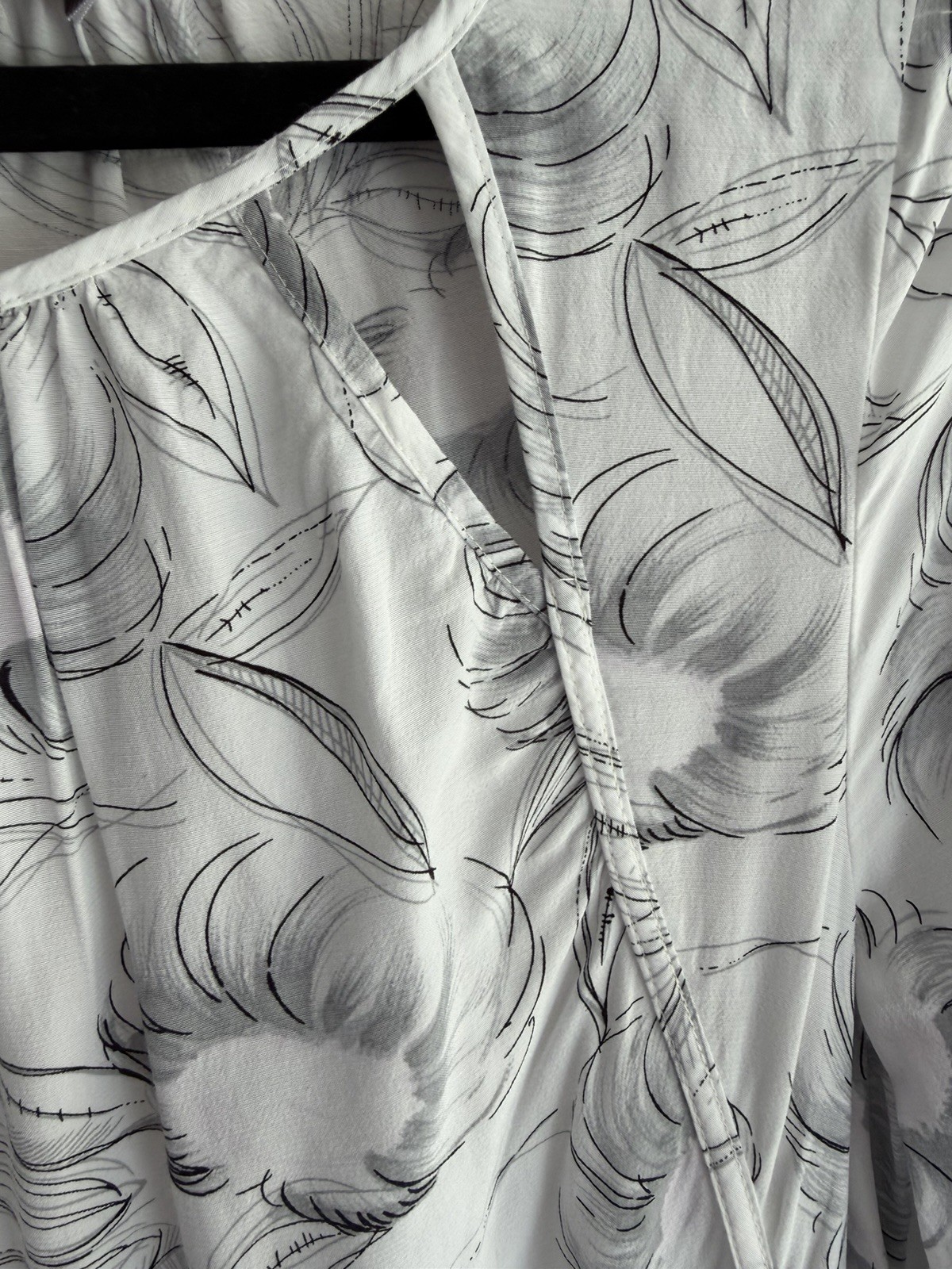 Mint Velvet Size 10 Pale Grey Floral Sketch Blouse Top Long Fluted Sleeves