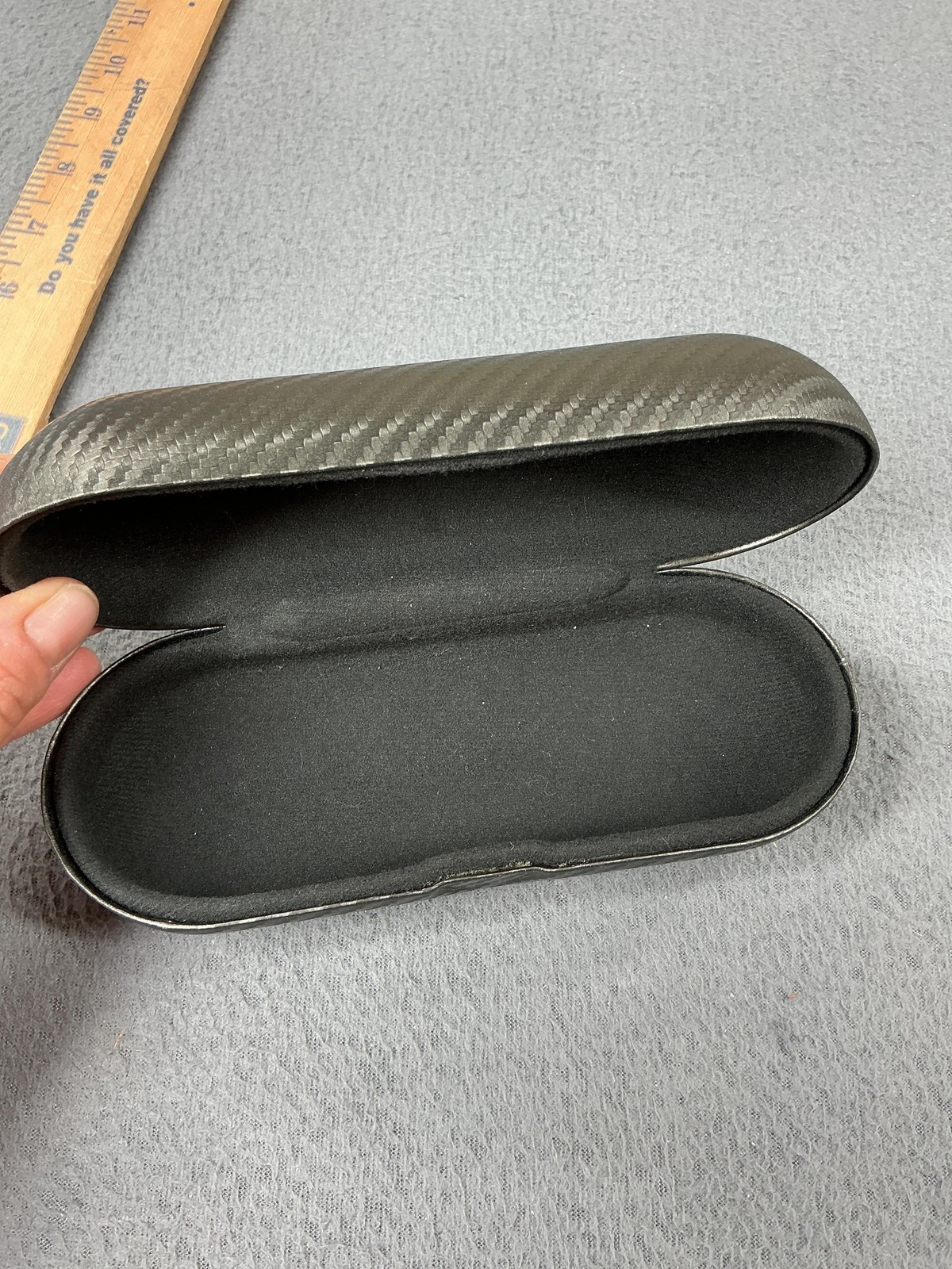 Oakley Sunglasses Case Black Synthetic Carbon Fiber Hard Shell Protective