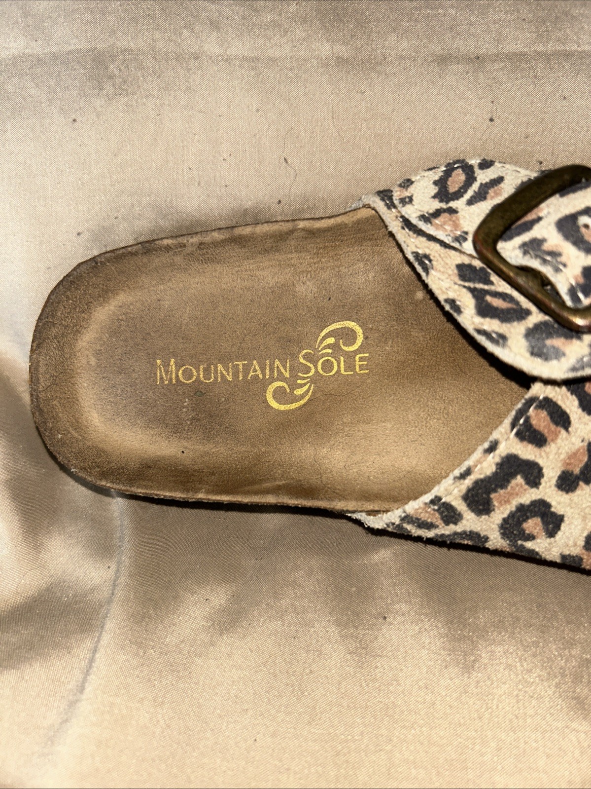 Mountain Sole Women’s Leopard Print Leather Buckle Comfort Slide Sandal Size 7.5
