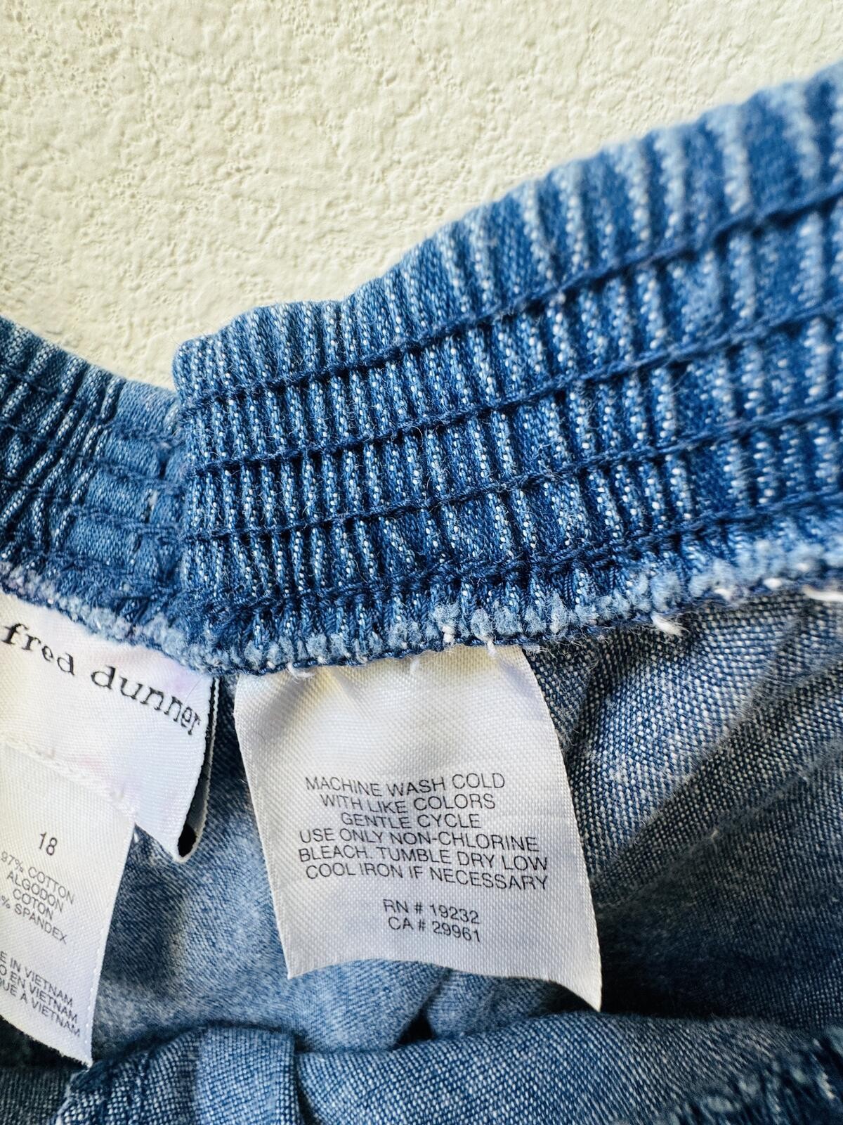 Alfred Dunner Blue Denim Elastic Waist Pants – Size 18