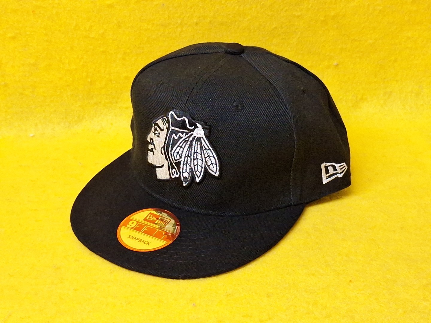 NHL Chicago Blackhawks Ice Hockey Team Black White Snapback Baseball Cap New