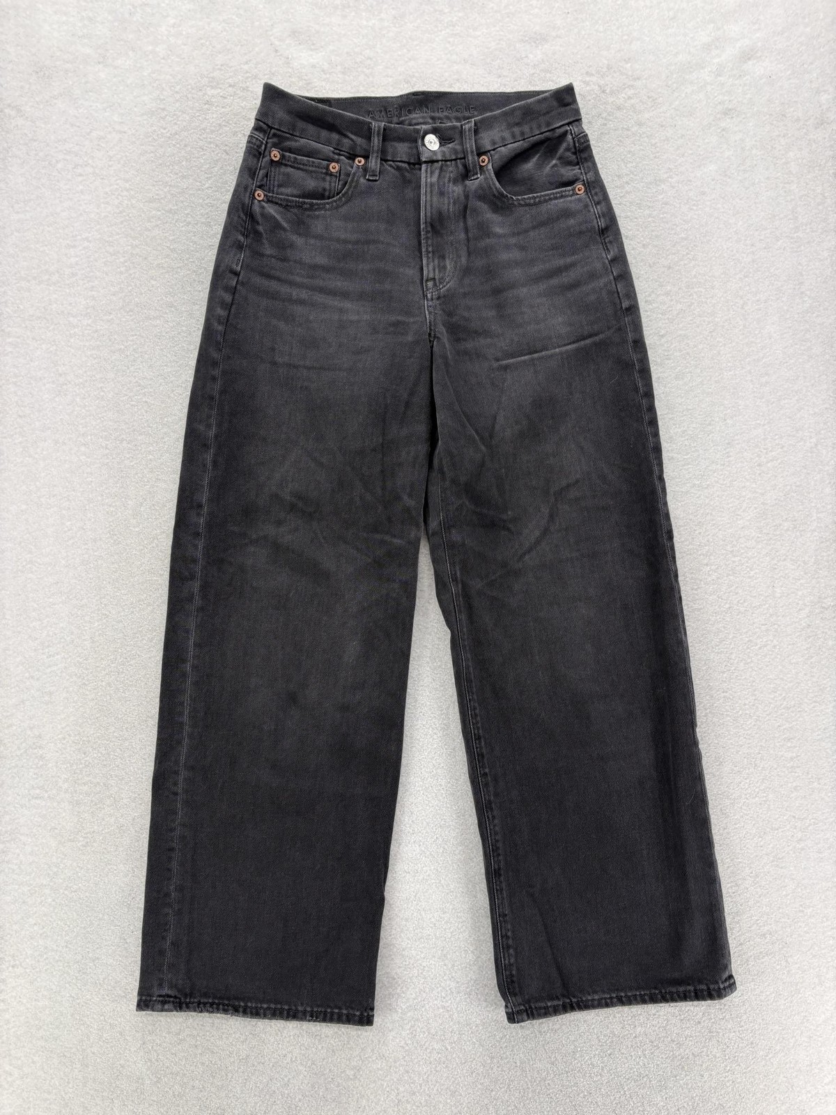 American Eagle Strigid Curvy Super High Rise Straight Jeans Womens 2 Short Gray