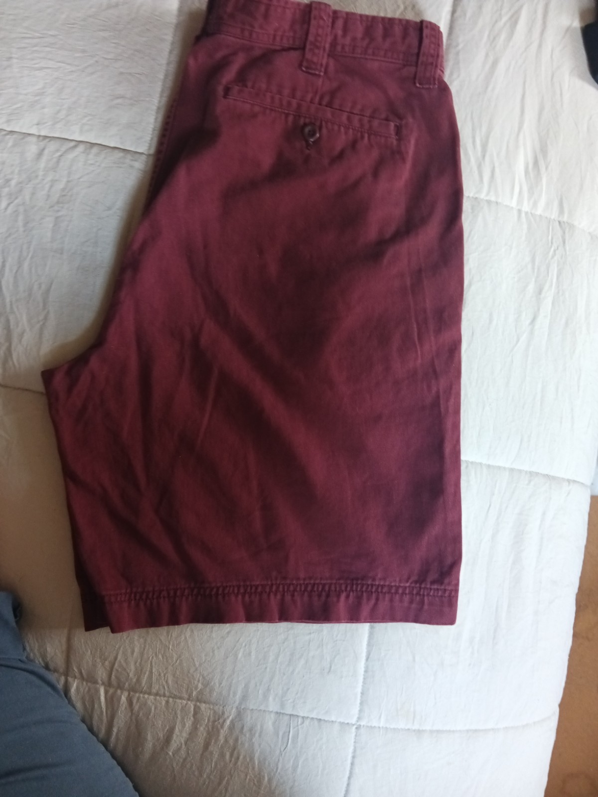 Men’s Shorts Sz. 38 St. John’s Bay Chino Style Maroon/Burgandy 9″ Inseam