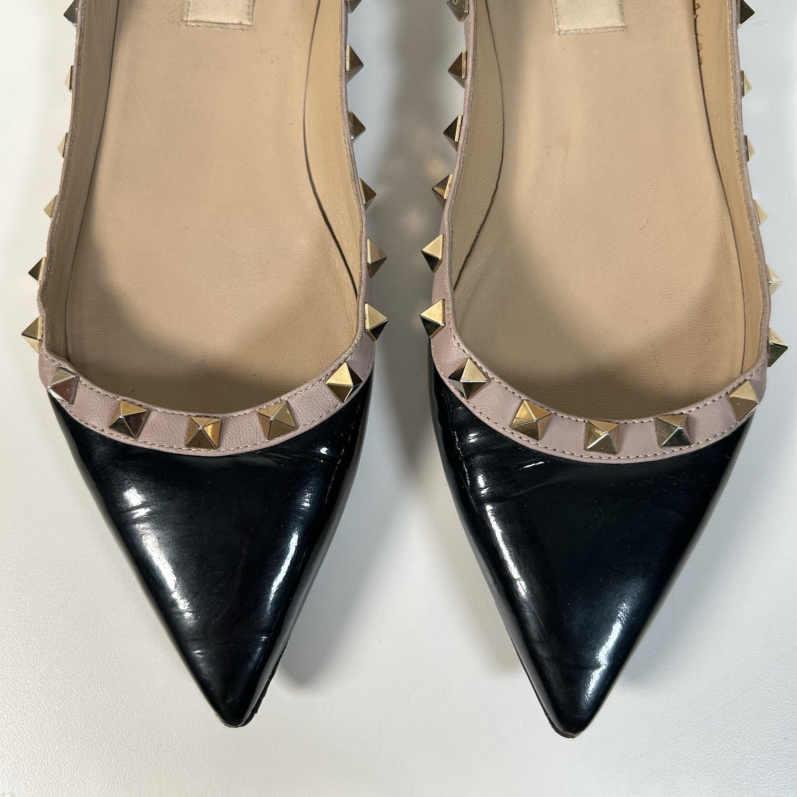 Valentino Garavani Rockstud Ballet Flats Black Pointed Toe Patent Leather Sz 39
