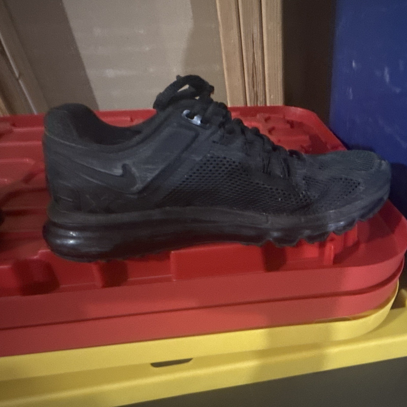 Nike Air Max 2013 Triple Black Men’s Low Top Lace Up Mesh Sneakers FZ3156-010