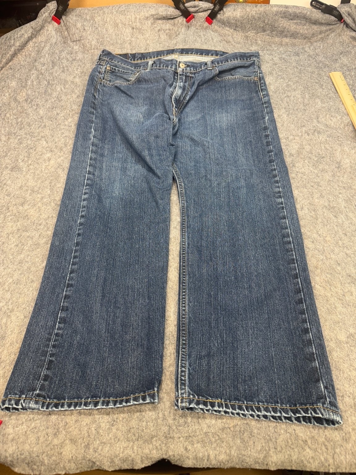 Levi’s 505 Men’s Jeans W42 L30 Blue Denim Regular Fit Straight Leg Classic
