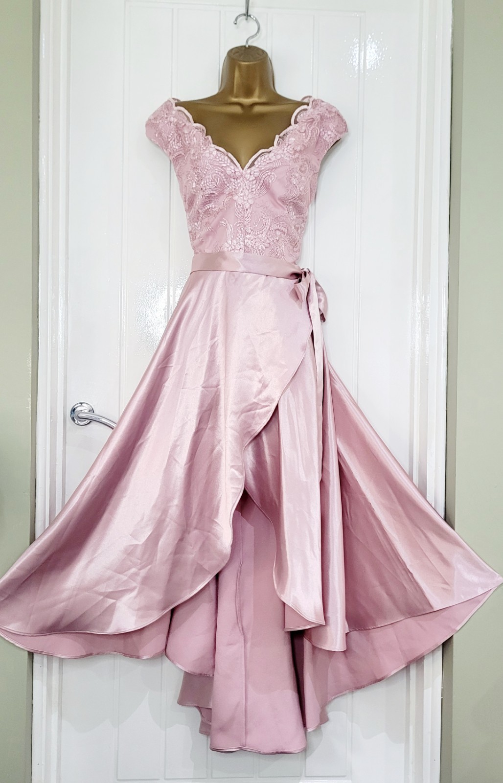 QUIZ size 18 Pink blush lace satin dipped hem occasion dress wedding races NEW