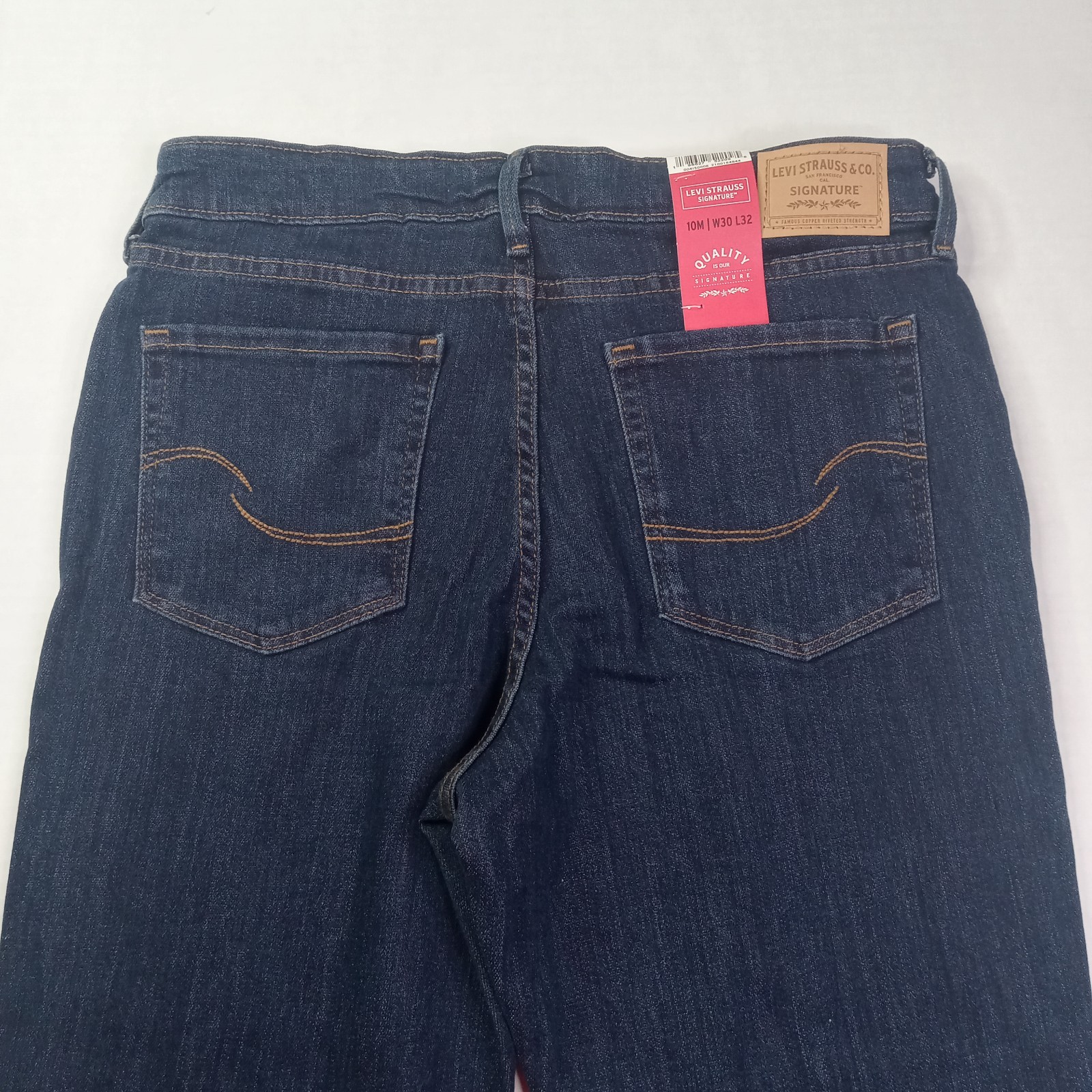 Levi Strauss Signature Mid Rise Bootcut Jeans Women’s Size 10M 30×32 Blue